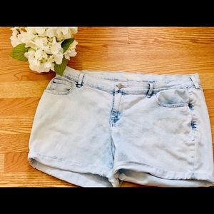 Old navy plus size shorts